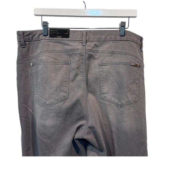 Chico's Womens Size 3 US XL 16 Lifting Slim-Leg Jeans Short Length Stingray NWT - Picture 7 of 14